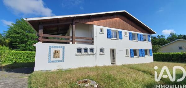Maison à vendre 8 pièces 215 m² Saint-Pierre-du-Mont