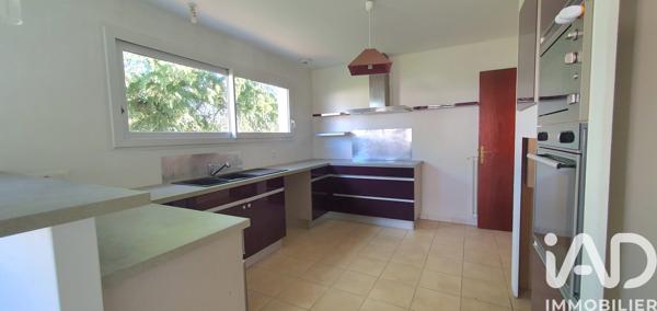 Maison à vendre 8 pièces 215 m² Saint-Pierre-du-Mont