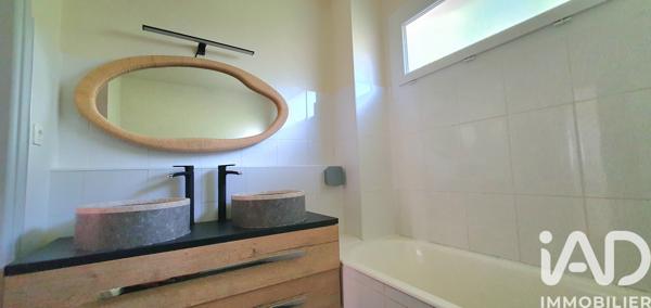 Maison à vendre 8 pièces 215 m² Saint-Pierre-du-Mont