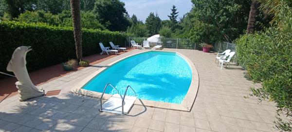 Maison  11 pièce(s) 320 m2