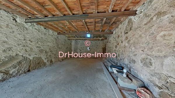 Loft / Atelier à vendre de 65 m²