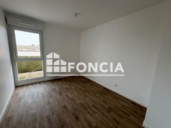 Location Appartement 3 pièces 67.37 m² - 19 RUE DES ARTISANS Vitre 35500