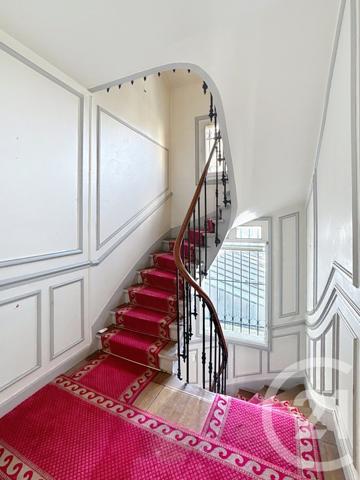 Maison à vendre  11 pièces - 194,17 m2 VILLEJUIF - 94