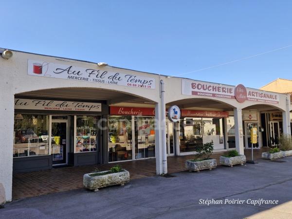 Local commercial 50 m² – Centre village – Loyer 580 €