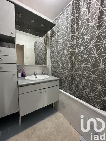 Apartment for sale 3 rooms 67 m² Grigny