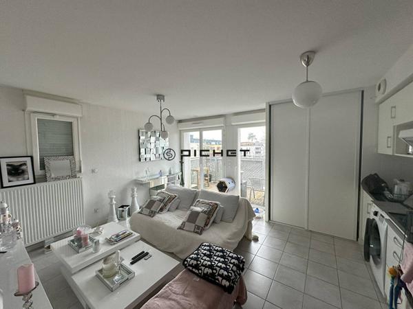 Appartement 2 pièces 42 m² VILLENAVE D ORNON - 33140