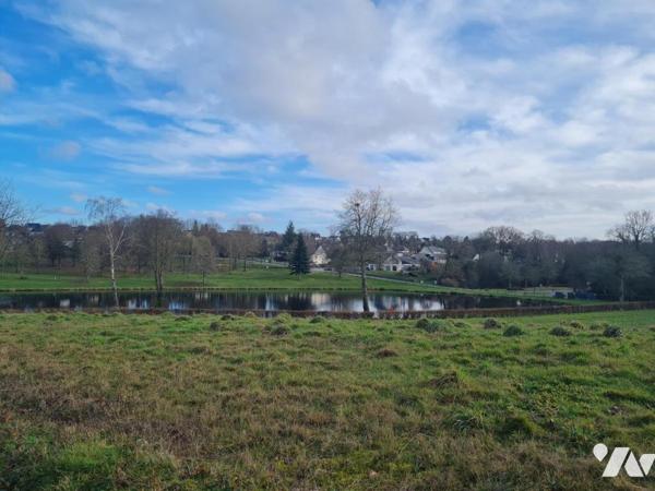 À Vendre à Pleugriffet Terrain à bâtir situé à pied du bourg