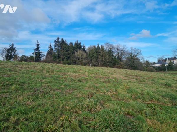 À Vendre à Pleugriffet Terrain à bâtir situé à pied du bourg