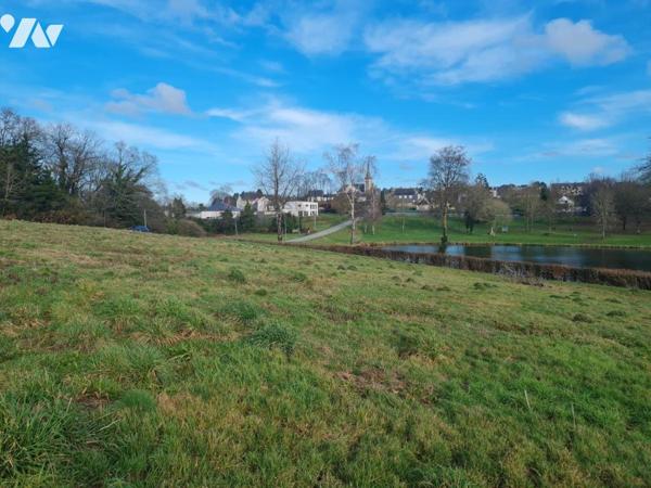 À Vendre à Pleugriffet Terrain à bâtir situé à pied du bourg