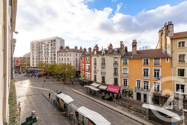 Appartement T2 à vendre  2 pièces - 77,58 m2 GRENOBLE - 38