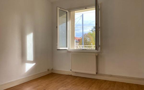 Appartement à louer    2 pièces •  Saint-Jean-de-la-Ruelle