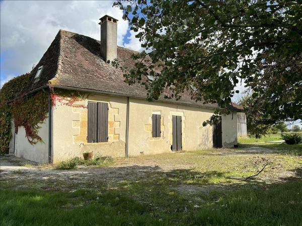 Maison à vendre |  Saint-Pierre-d'Eyraud |  6 pièces | 147 m²