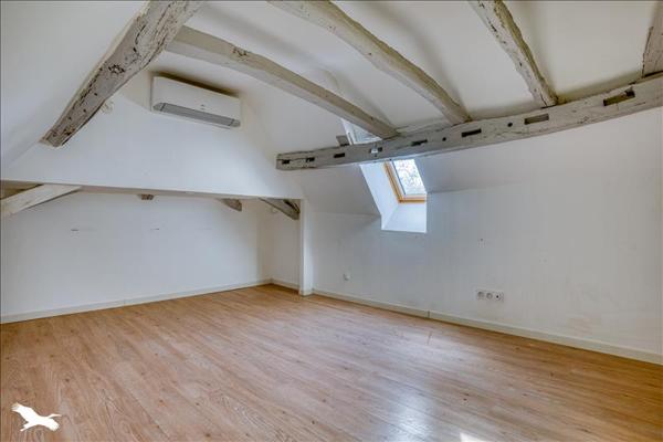 Maison à vendre 213 000 € Saint-Pierre-d'Eyraud 6 p 147 m² DPE C