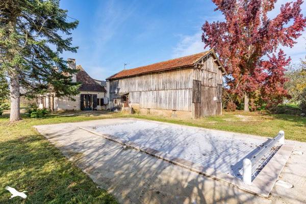 Maison à vendre 213 000 € Saint-Pierre-d'Eyraud 6 p 147 m² DPE C