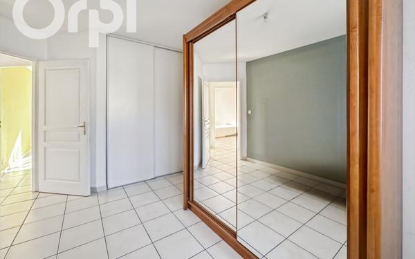 Maison à louer    4 pièces •  Saint-Étienne-de-Fontbellon