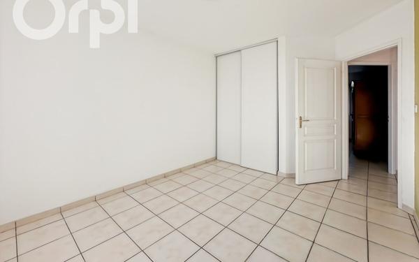 Maison à louer    4 pièces •  Saint-Étienne-de-Fontbellon