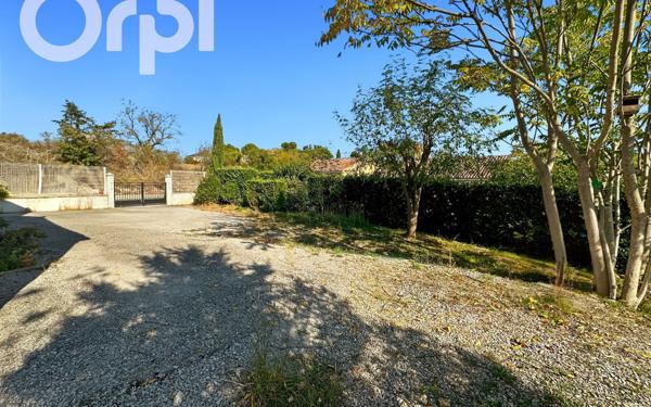 Maison à louer    4 pièces •  Saint-Étienne-de-Fontbellon