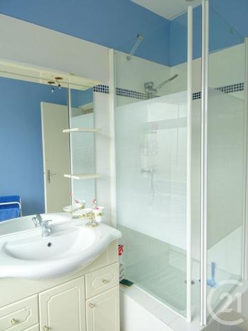 Immeuble à vendre  135 m2 JULLOUVILLE - 50