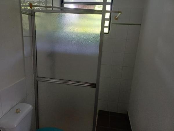 Une petite villa au bord de l'eau