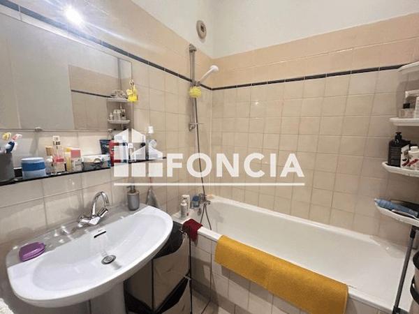 Location Appartement 2 pièces 52.6 m² - 10 RUE DU BOEUF Lyon 69005