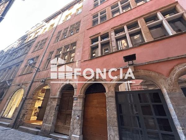 Location Appartement 2 pièces 52.6 m² - 10 RUE DU BOEUF Lyon 69005