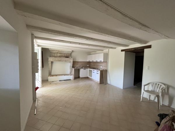 Maison à louer |  Brie-sous-Chalais |  3 pièces | 78 m²