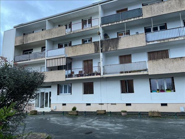 Appartement à louer 560 € CC BERGERAC 3 p 62 m² DPE D