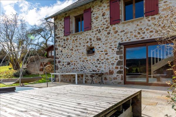 Maison à vendre |  Chamberet |  4 pièces | 160 m²