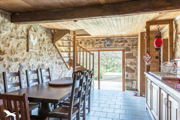 Maison à vendre |  Chamberet |  4 pièces | 160 m²