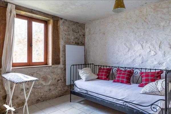 Maison à vendre |  Chamberet |  4 pièces | 160 m²