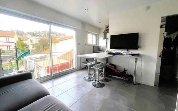 Appartement à vendre    2 pièces • 17,58 m2 Le Cannet