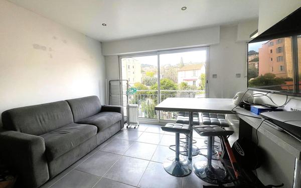 Appartement à vendre    2 pièces • 17,58 m2 Le Cannet