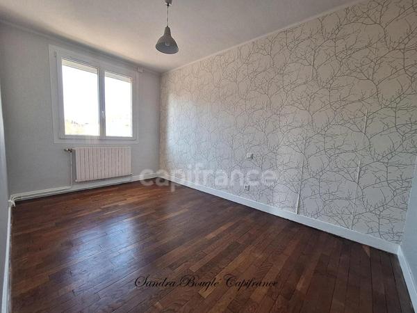 Maison à vendre 4 pièces LAVAL (53)