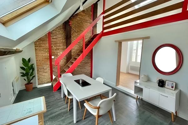 A LOUER - NANTES ROND POINT DE RENNES - CHAMBRE MEUBLEE DANS COLOCATION