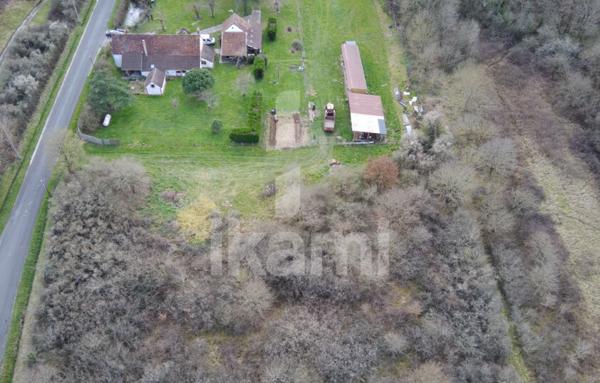 Longère avec dépendances sur 1,5 hectare   Châtres-sur-Cher (Sud Sologne)