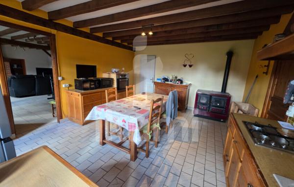 Longère avec dépendances sur 1,5 hectare   Châtres-sur-Cher (Sud Sologne)