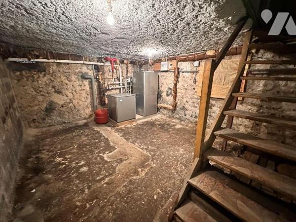 Maison d'habitation comprenant une entrée, une chambre, un salon-salle à manger, une cuisine do...