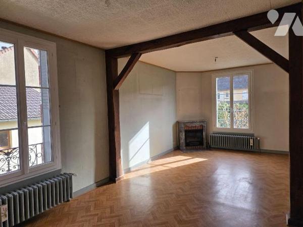 Maison d'habitation comprenant une entrée, une chambre, un salon-salle à manger, une cuisine do...