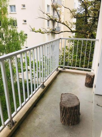 Appartement * 2 Pièces * 46 M² * 44300 Nantes * 545 * 40 * 585,  
Nantes 44300
