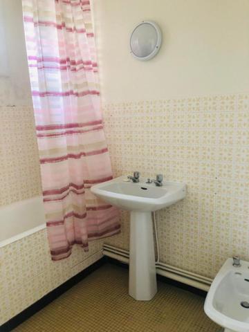 Appartement * 2 Pièces * 46 M² * 44300 Nantes * 545 * 40 * 585,  
Nantes 44300