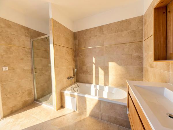 Sommières (30250) APPARTEMENT DE TYPE T5 coeur de sommieres