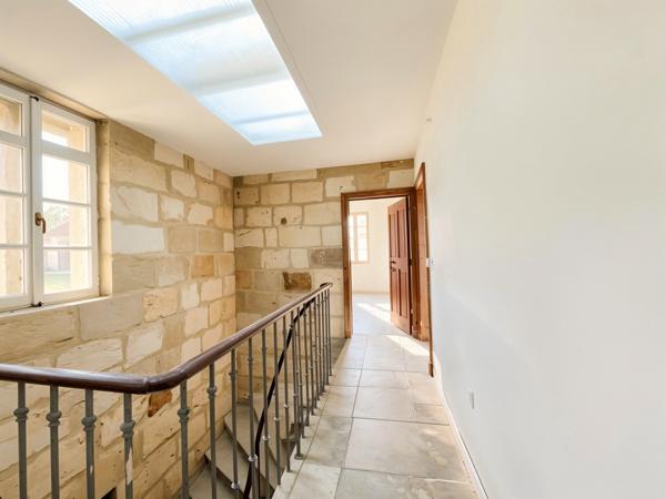 Sommières (30250) APPARTEMENT DE TYPE T5 coeur de sommieres