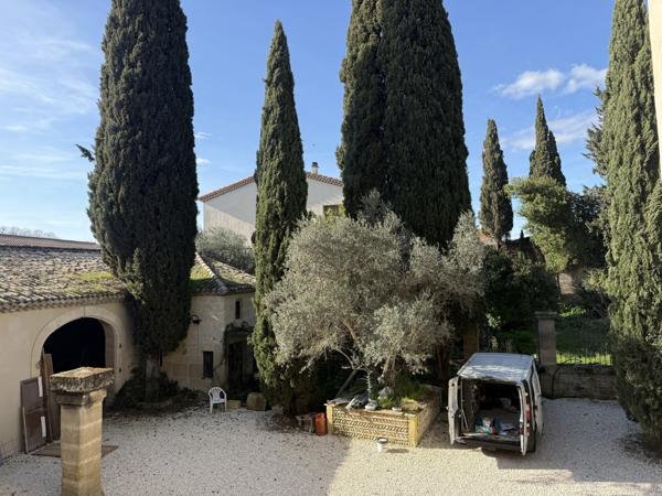 Sommières (30250) APPARTEMENT DE TYPE T5 coeur de sommieres