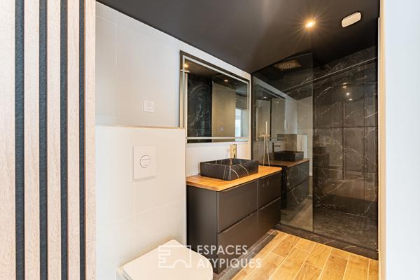 Loft entièrement rénové et son patio au coeur de Chaville