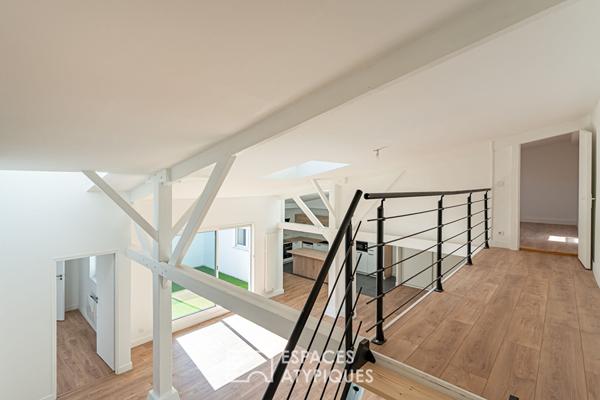 Loft entièrement rénové et son patio au coeur de Chaville