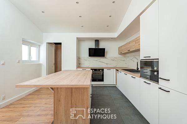 Loft entièrement rénové et son patio au coeur de Chaville