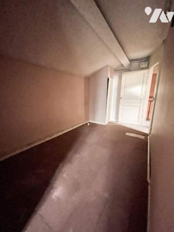 Villa des années 30 proche centre a rénover