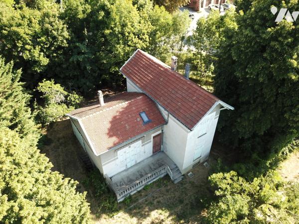 Villa des années 30 proche centre a rénover