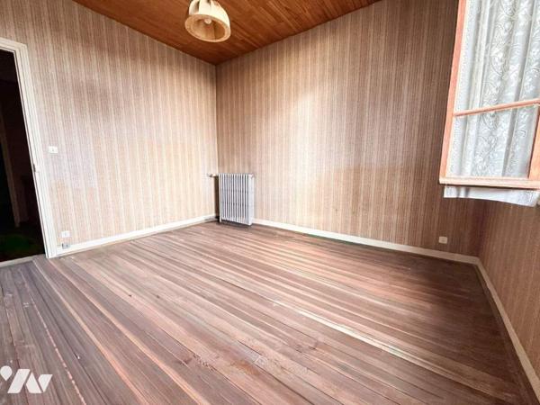 Villa des années 30 proche centre a rénover