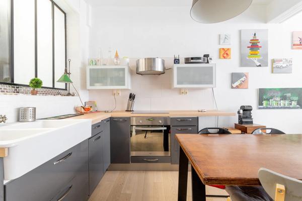Maison
         5 pièces
        - 82 m² Exclusivité 279 000 € *